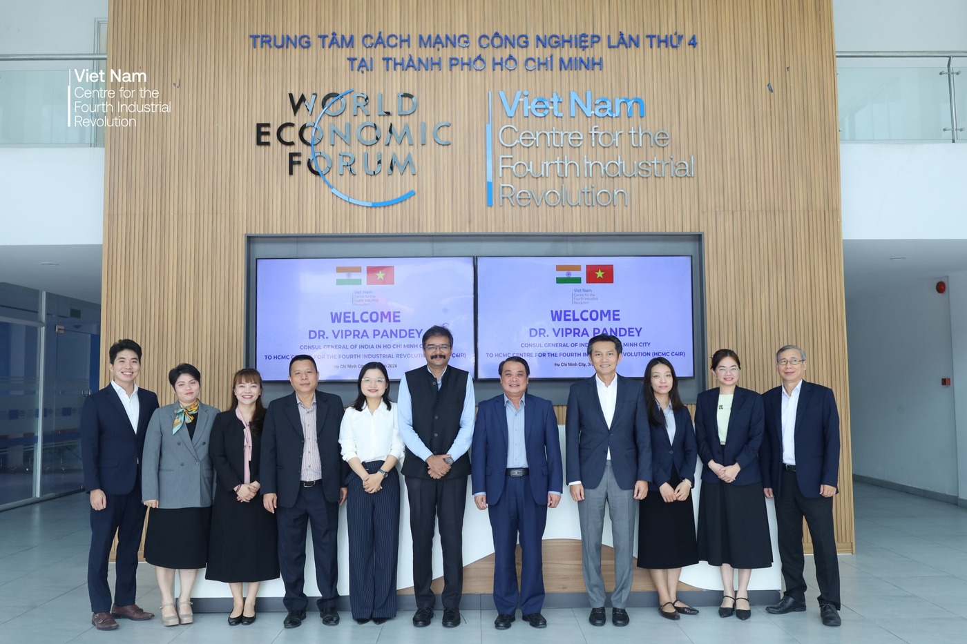 HCMC C4IR works with the Consul General of India in Ho Chi Minh City: Promoting strategic Vietnam – India technology cooperation